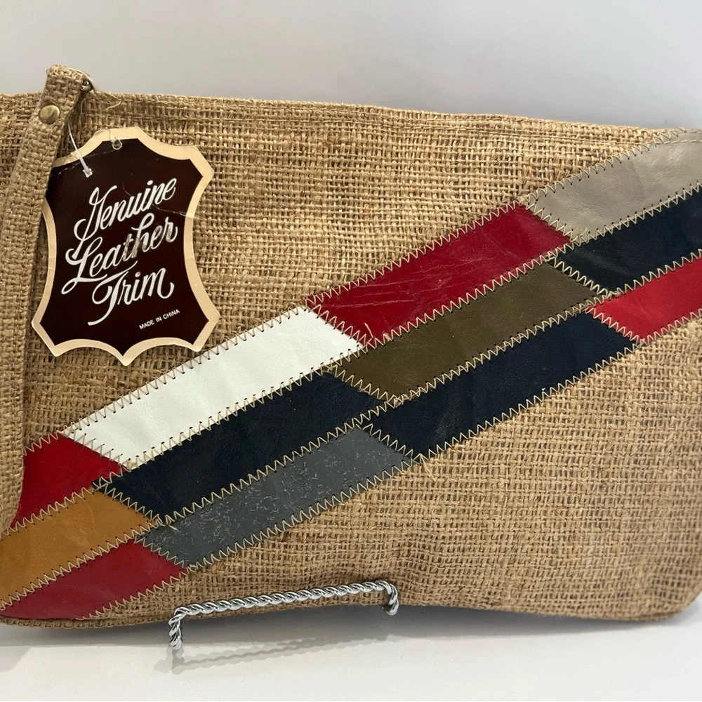 Vintage burlap / Jute zippered clutch with genuine leather trim & original tag.